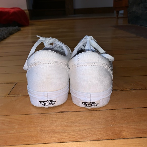 VANS “Ward” NWT White/White Sneakers - Women’s 7.5 - Picture 5 of 9